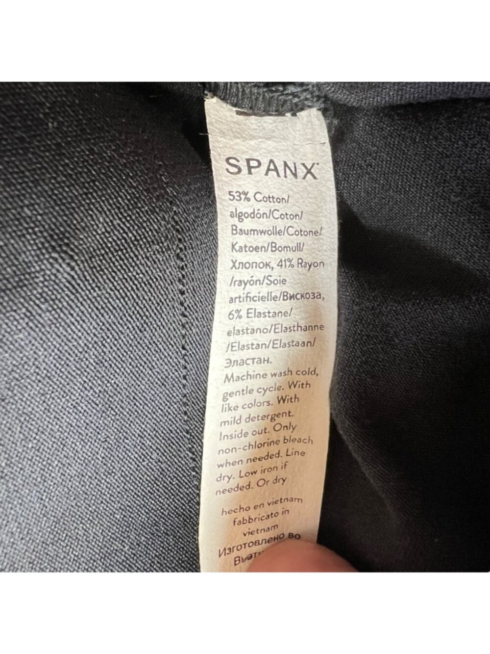 Spanx Slimming Stretch Cropped Black Pants Size Large Classic Minimalist Preppy - Picture 9 of 10